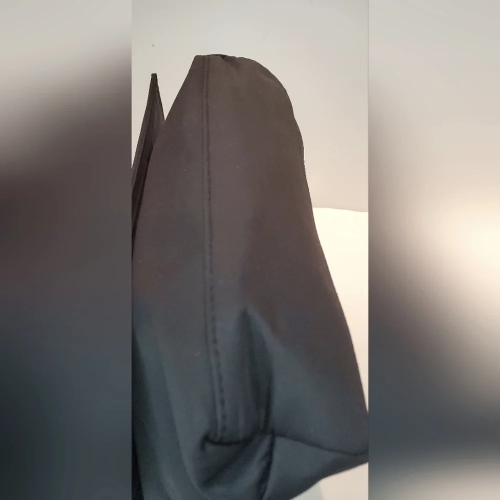 Narciso Rodriguez Black Makeup-Cosmetic Bag- zip closure - Like-New - Picture 9 of 9